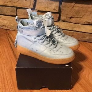 Ocean blue Air Force one special field mid